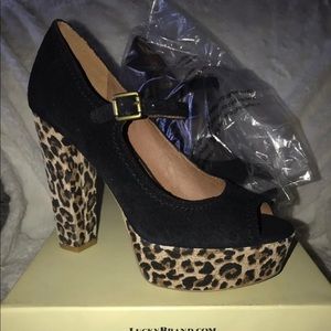 LuckyBrand lucky brand leopard cheetah heels